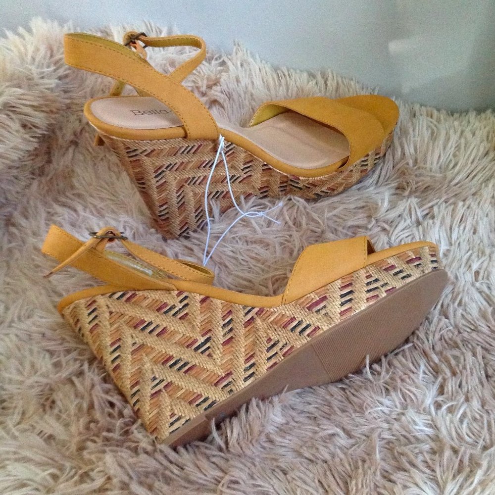 New Bella Vita BKrissy Wedge Sandals